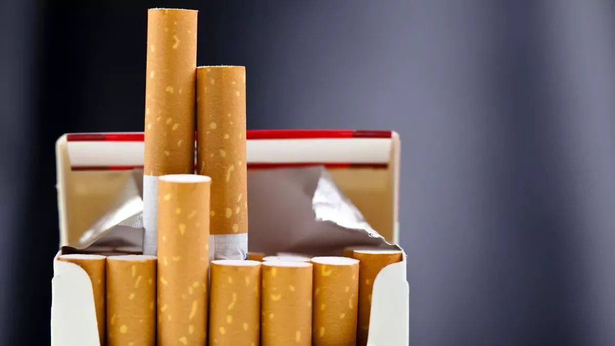 0_An-up-close-view-of-a-package-of-several-cigarettes.webp