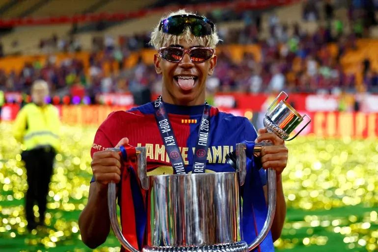 2025-05-27T190443Z_1774334985_RC206EAH2SSW_RTRMADP_3_SOCCER-SPAIN-BAR-1748385462.webp