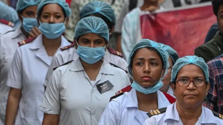 AFP__20240815__36EC6D6__v1__HighRes__IndiaPoliticsWomenDoctorsStrike-1723787589.webp