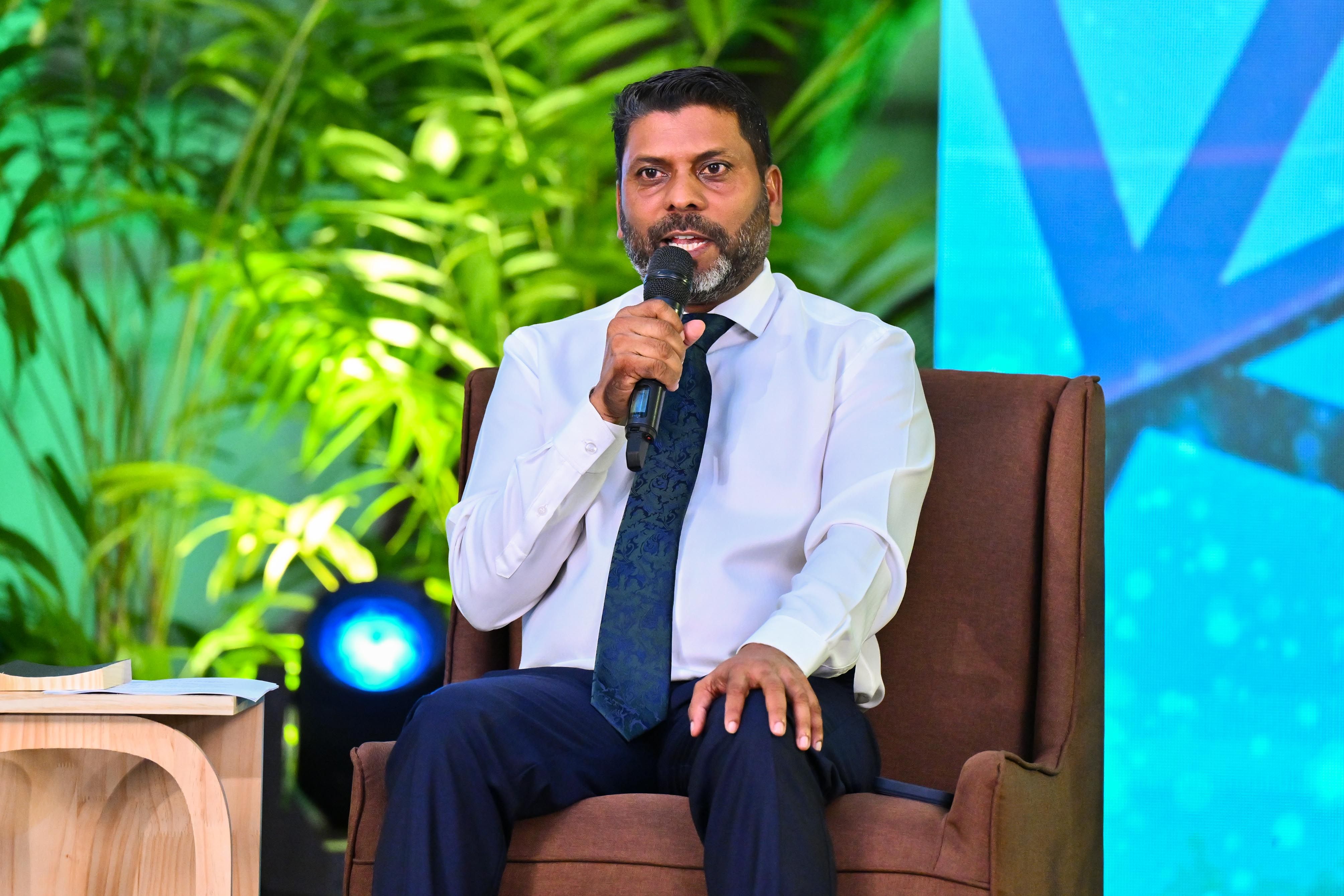 Minister Rafiu.jpg