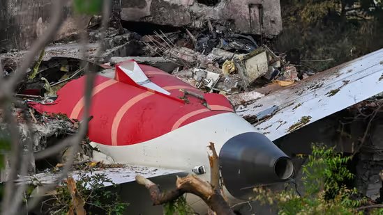 FILES-INDIA-AVIATION-CRASH-0_1752289983536_1752290005628.avif
