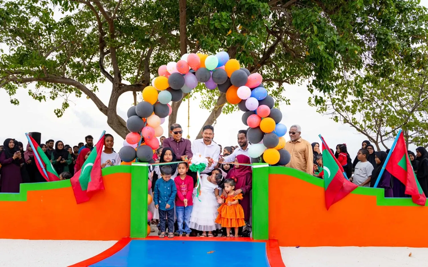 Henbadhoo.webp
