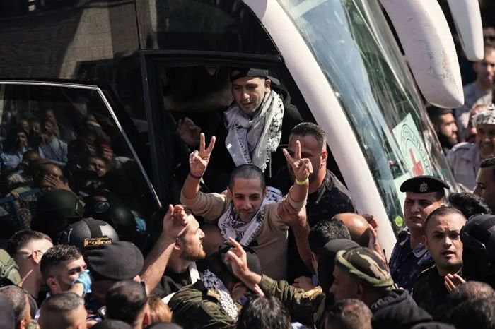 Palestine-prisoners.jpg