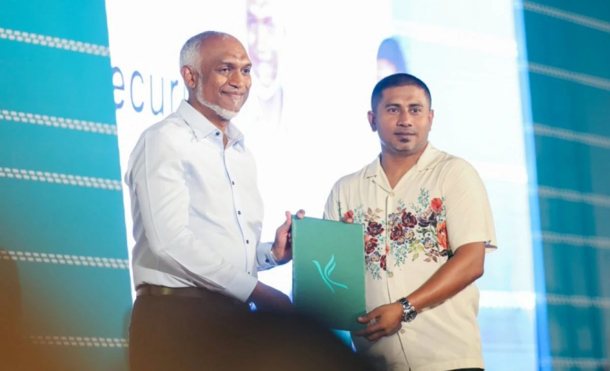 large_thumb_1791530119122.webp