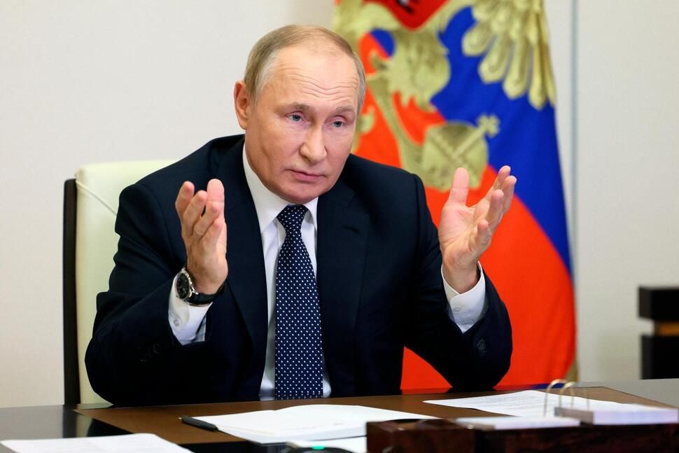 media_524f02a06ac64215be4d7ab46d14f42fRussia_Putin_at_70_31743.jpeg