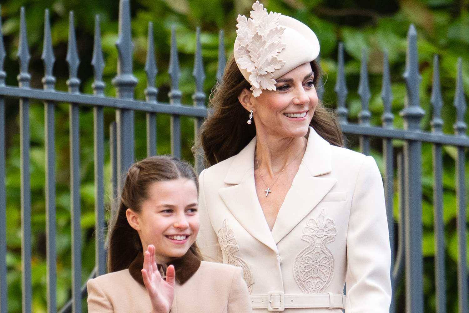 princess-charlotte-princess-of-wales-101226-ef34c98aed664f68a118de1fbeedf1d9.jpg