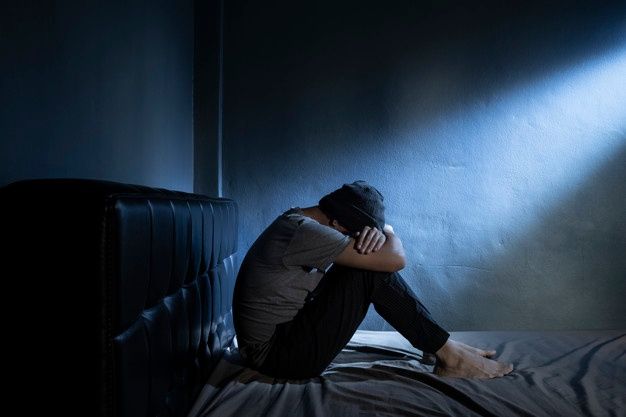 sad-man-dark-room_173387-254.jpg