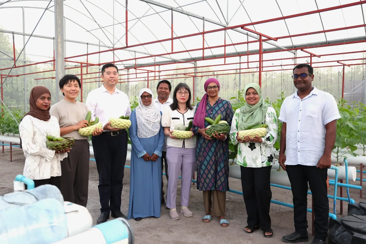 vaadhoo-1768318822427.webp